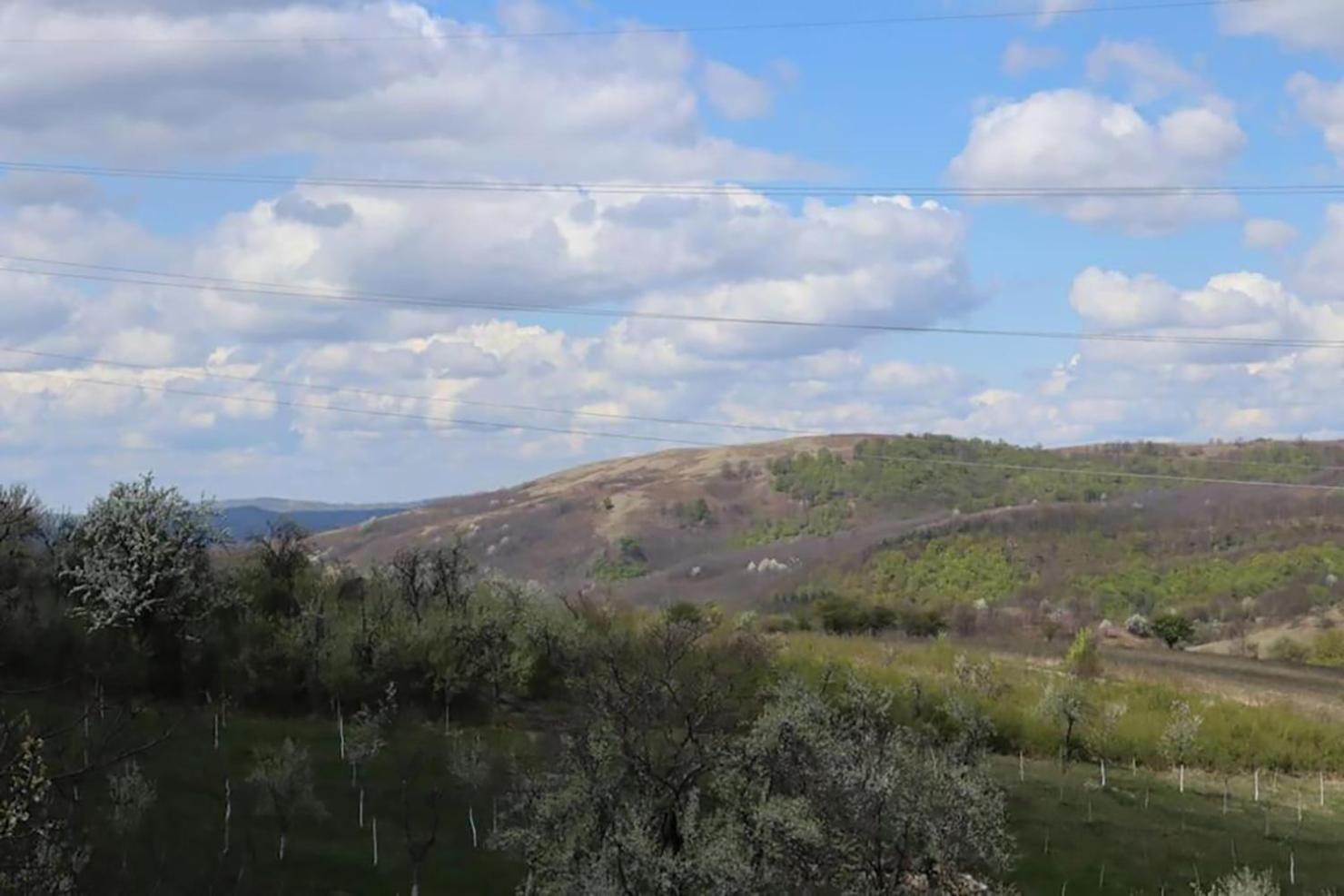 Salas U Bregu In Cheile Carasului Crasova Zewnętrze zdjęcie