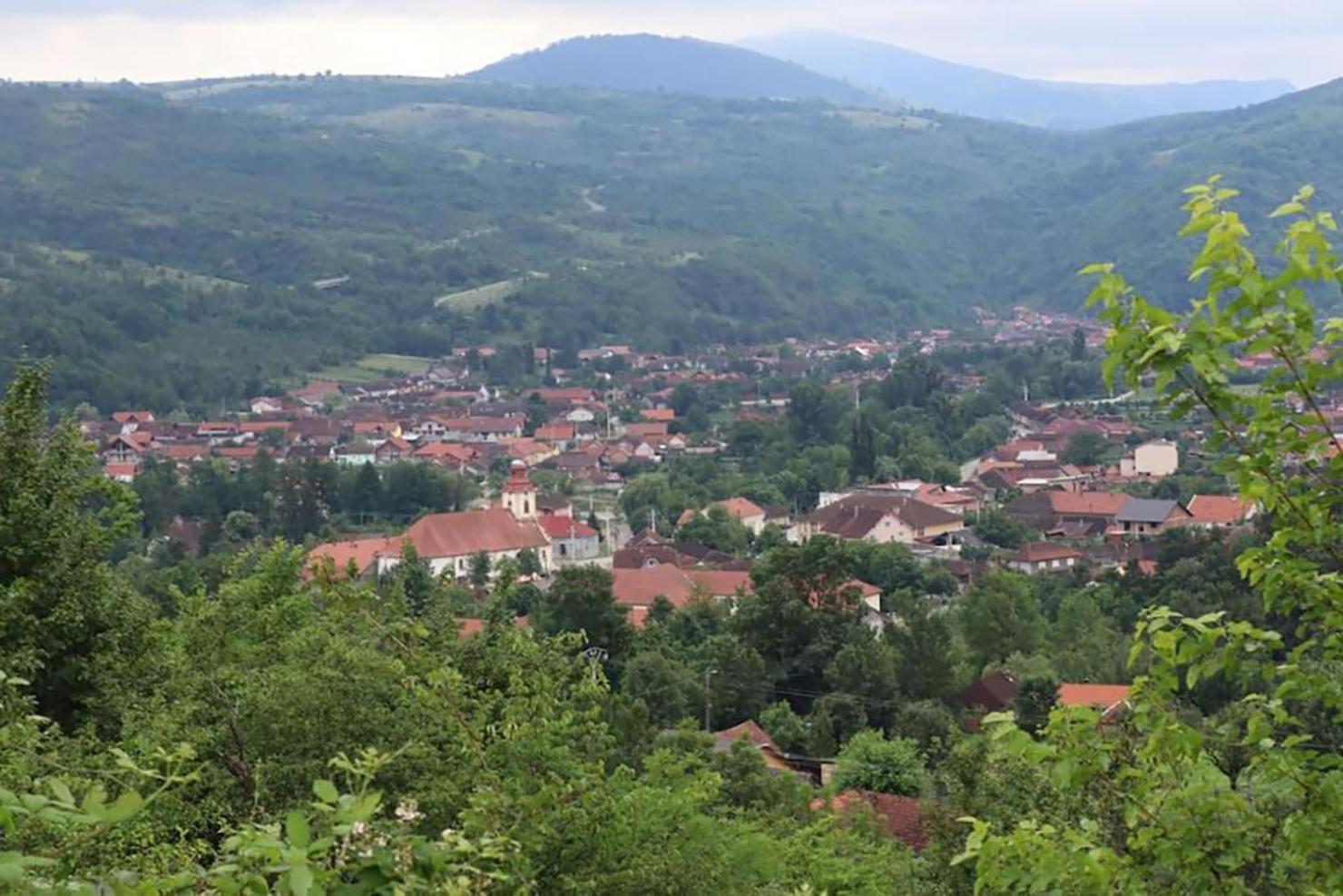 Salas U Bregu In Cheile Carasului Crasova Zewnętrze zdjęcie